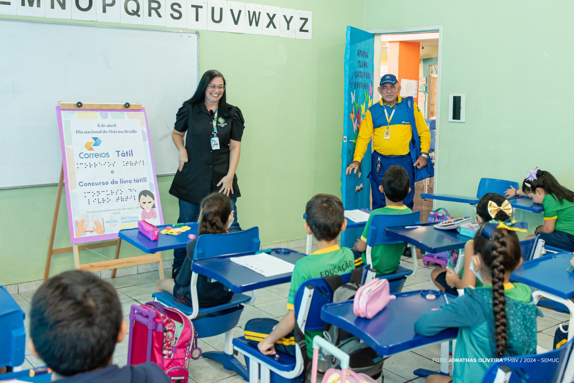 Escola Centenário celebra Dia Nacional do Sistema Braille com mostra de atividades pedagógicas