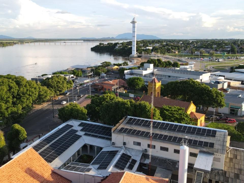 Energia Solar: Rádio Monte Roraima Inaugura Nova Era com Placas Solares