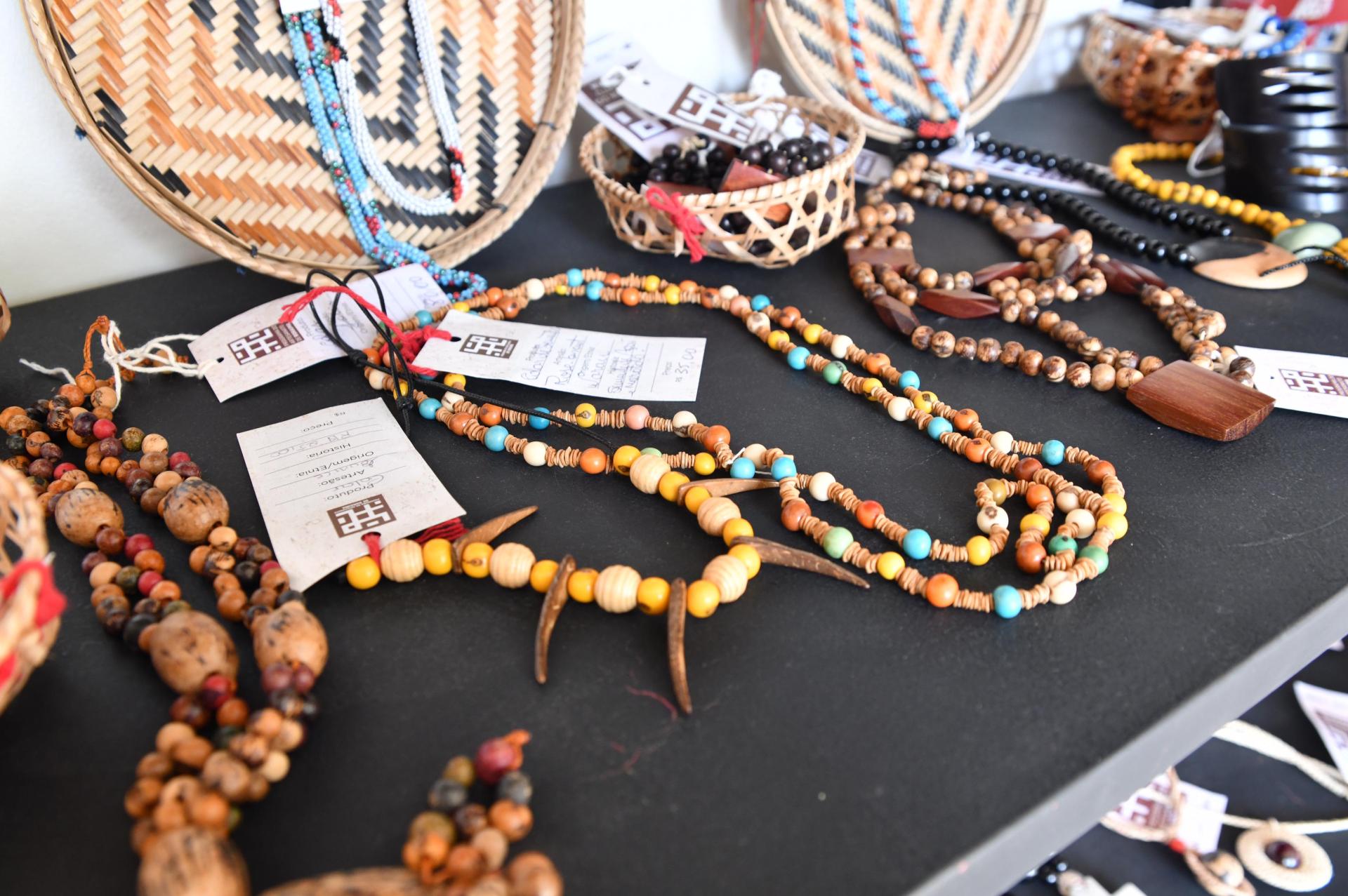 Programa do Artesanato de Roraima incentiva cultura local, promovendo vendas e oportunidades para artesãos