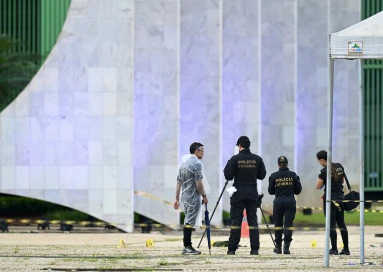 Polícia desativa novos ‘artefatos suspeitos’ na Praça dos Três Poderes; equipes seguem mobilizadas