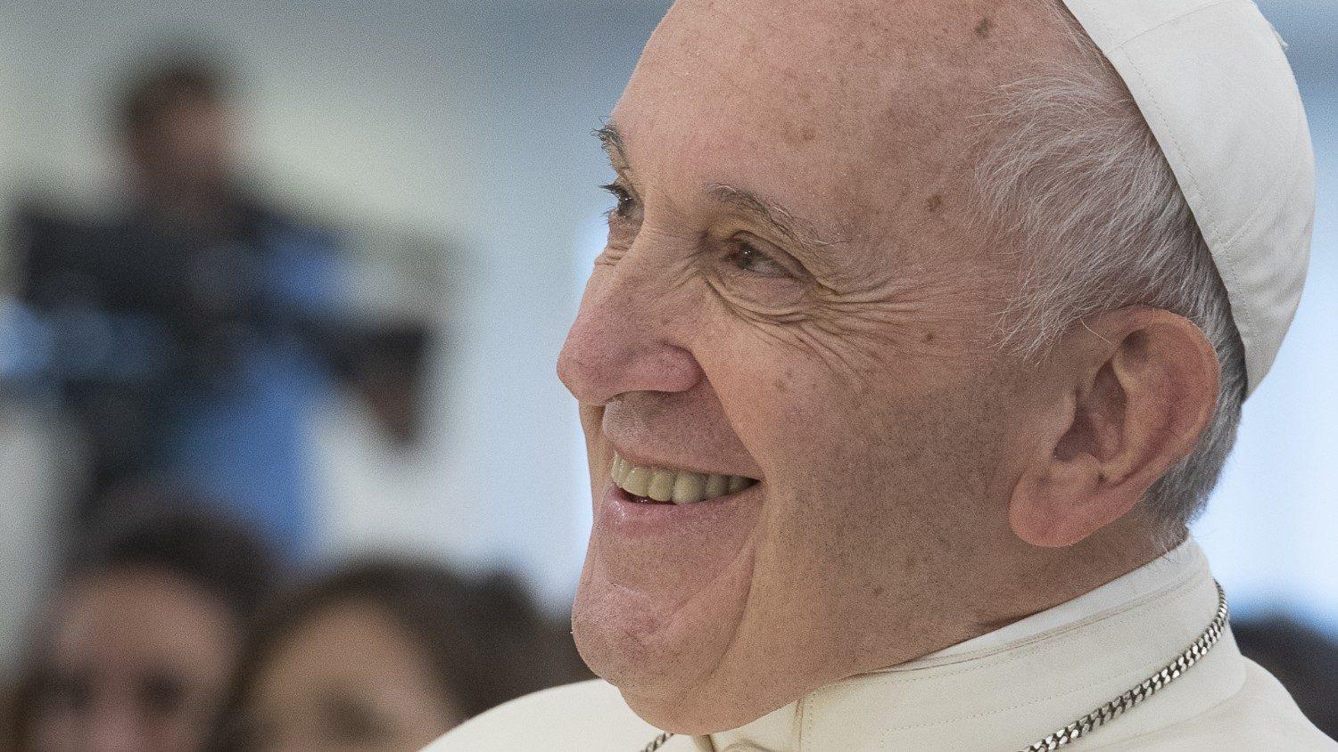 Papa Francisco completa 88 anos e vira o líder mais longevo da igreja em sete séculos