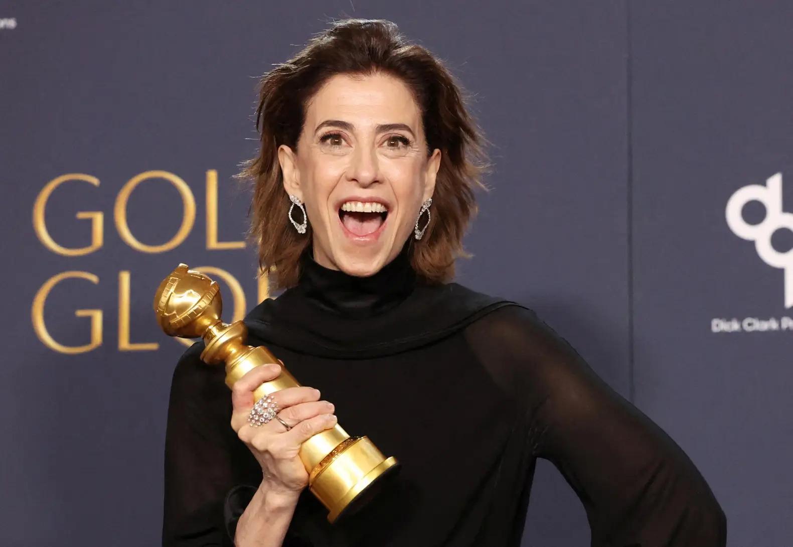 Fernanda Torres leva Globo de Ouro por atuação em Ainda Estou Aqui