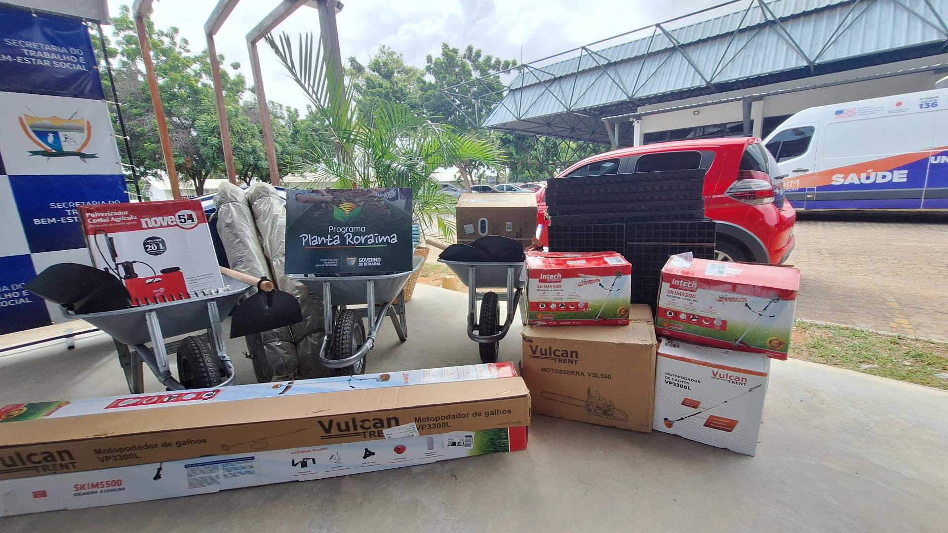 Setrabes realiza entrega de kits e ferramentas do programa