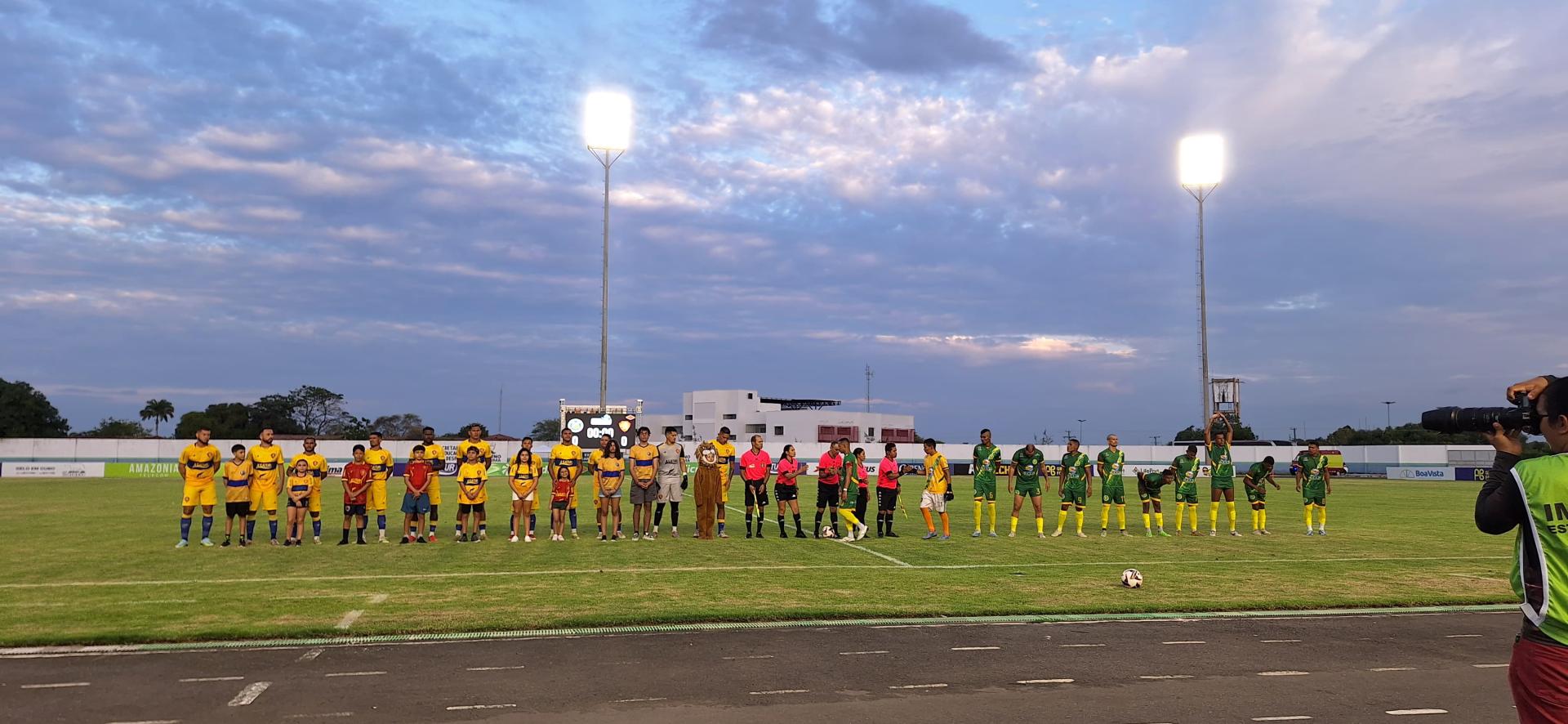 Registros de Fotos do Jogo entre Gas X Progresso