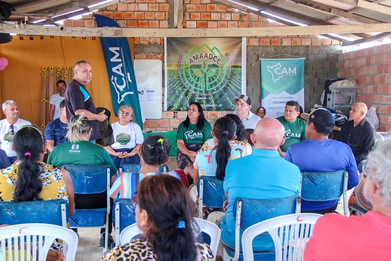 Agricultores de Bonfim recebem orientações sobre regularização fundiária