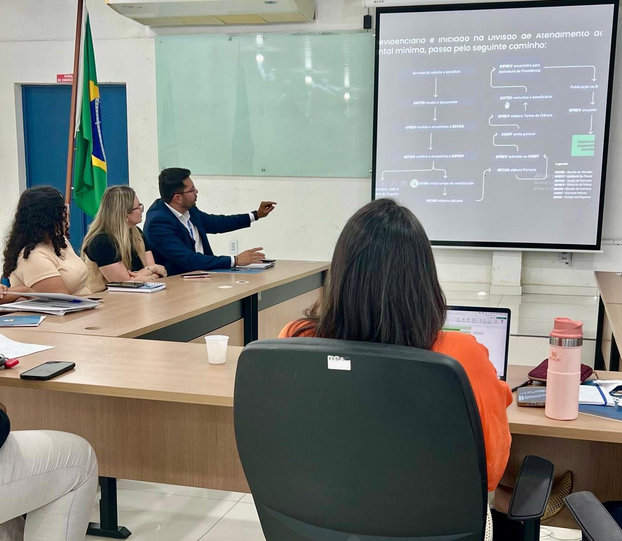 Apresentação técnica sobre gestão fiscal e previdência é realizada em Roraima