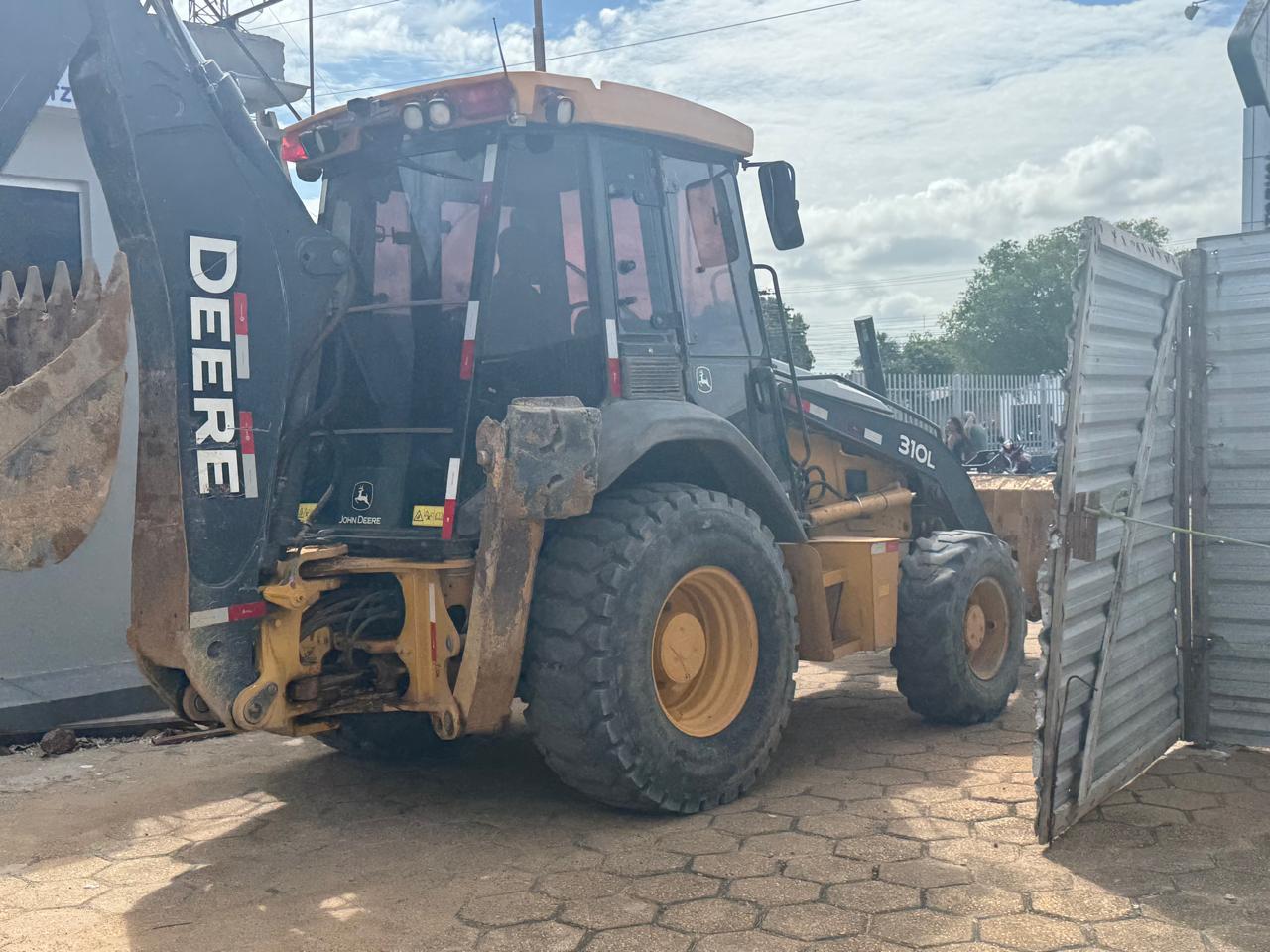 Detran-RR esclarece sobre circulação de tratores em vias públicas