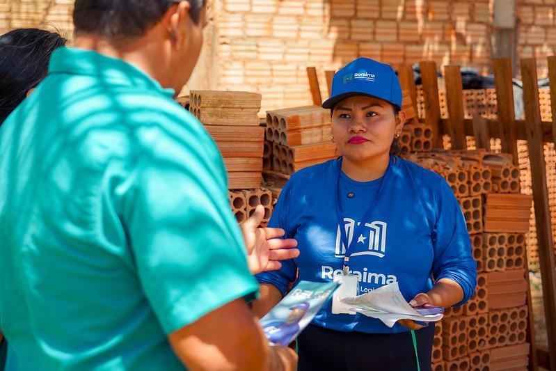 Entrevistadores do Programa de Regularização Fundiária Urbana realizam mapeamento imobiliário no Uiramutã