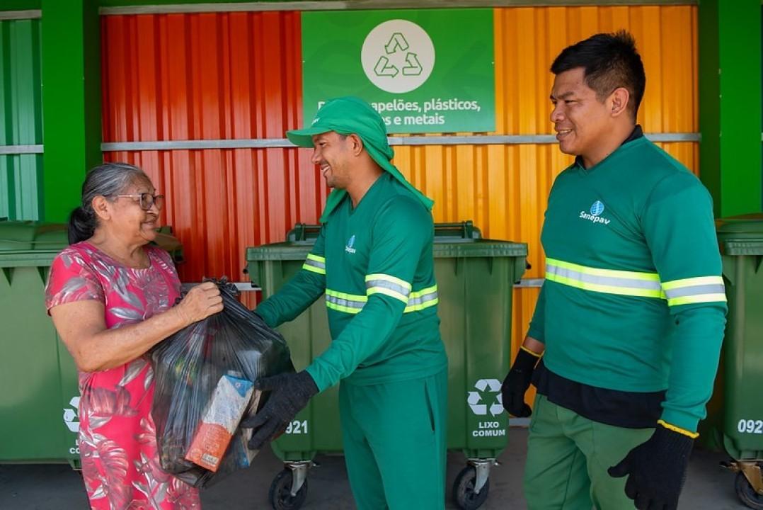 População pode usar ecopontos para descarte correto de materiais recicláveis
