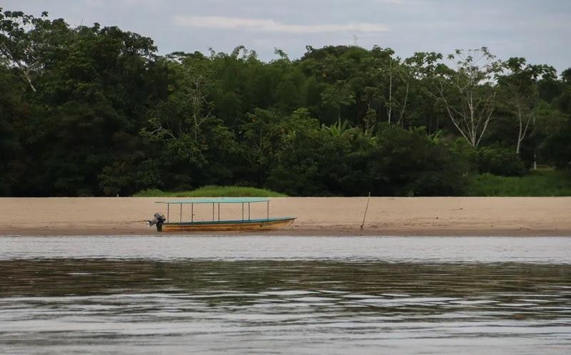 Indígenas da Amazônia colombiana denunciam poluição por petróleo e ameaças de guerrilhas