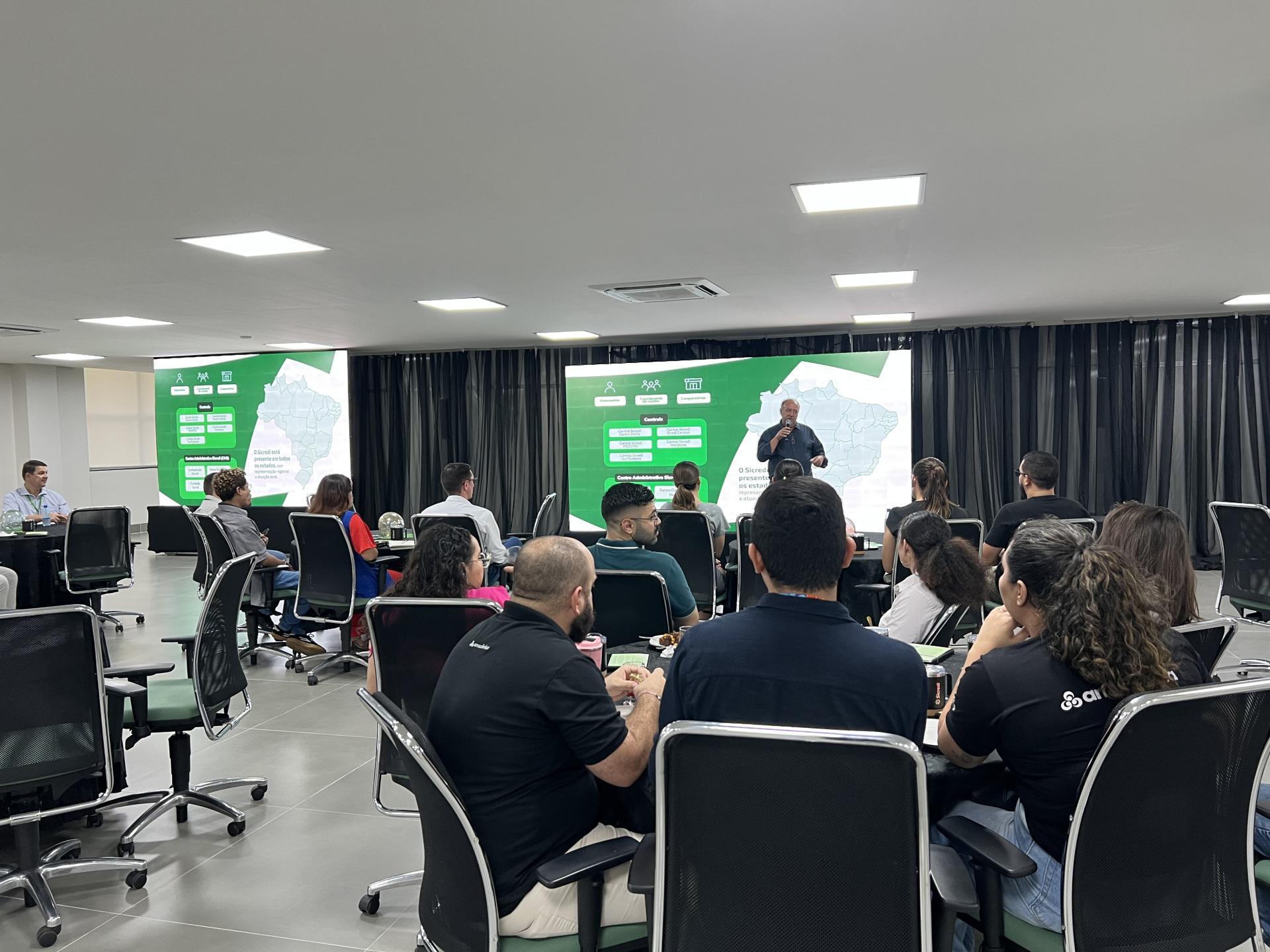 Sicredi reúne imprensa roraimense e fala sobre impacto positivo, ações e resultados em Roraima