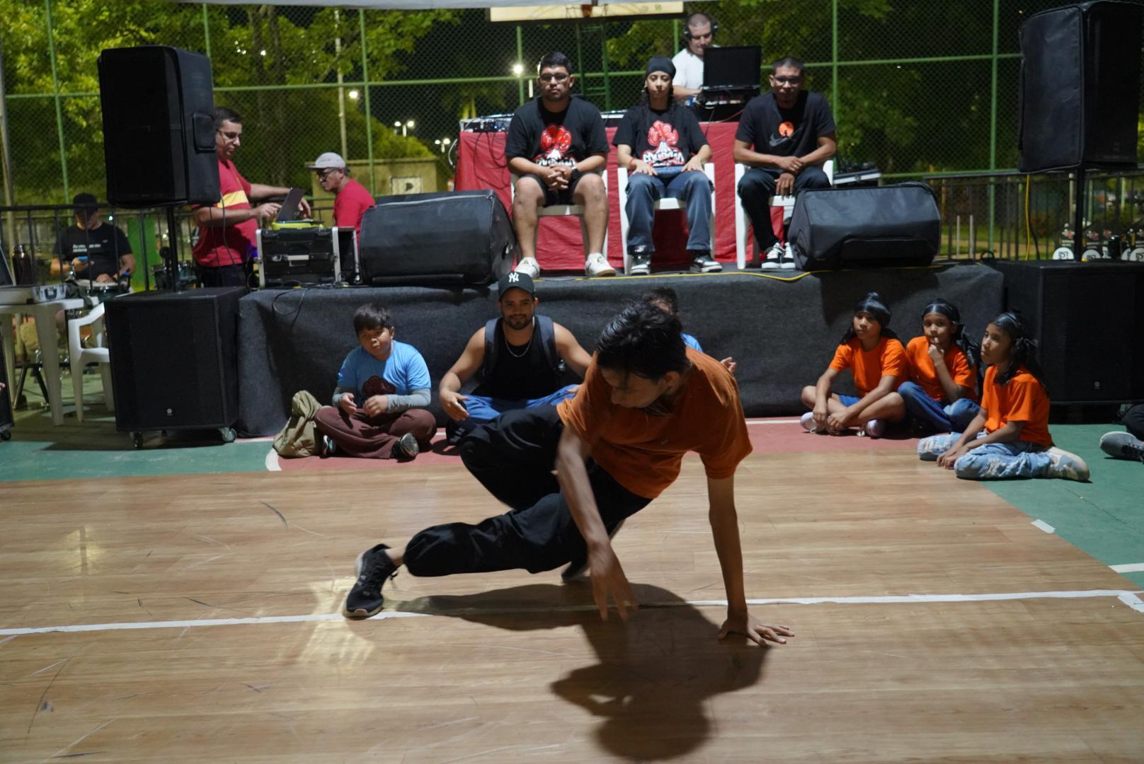 Apresentações do CCJuv, se destacam nas apresentações durante 8º Conexão de Rua