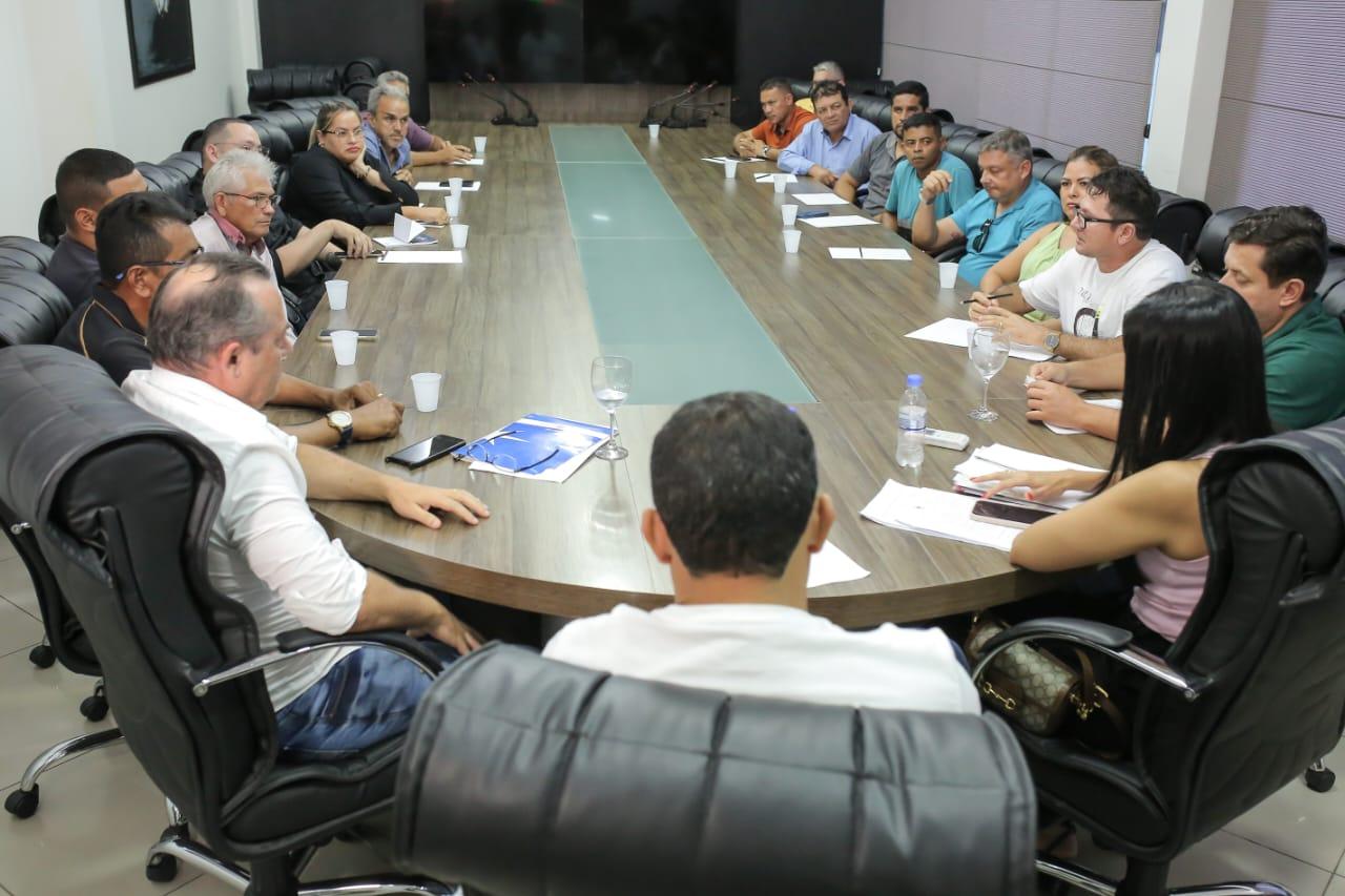 ALE-RR debate criação de agência reguladora para organizar transporte intermunicipal.