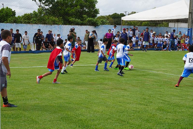 Jovens do CCJuv MT Arena se destacam em amistoso de futebol