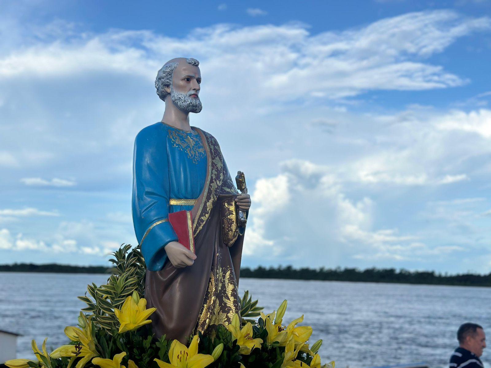 Tradicional procissão fluvial marca a solenidade do padroeiro dos pescadores em Boa Vista.