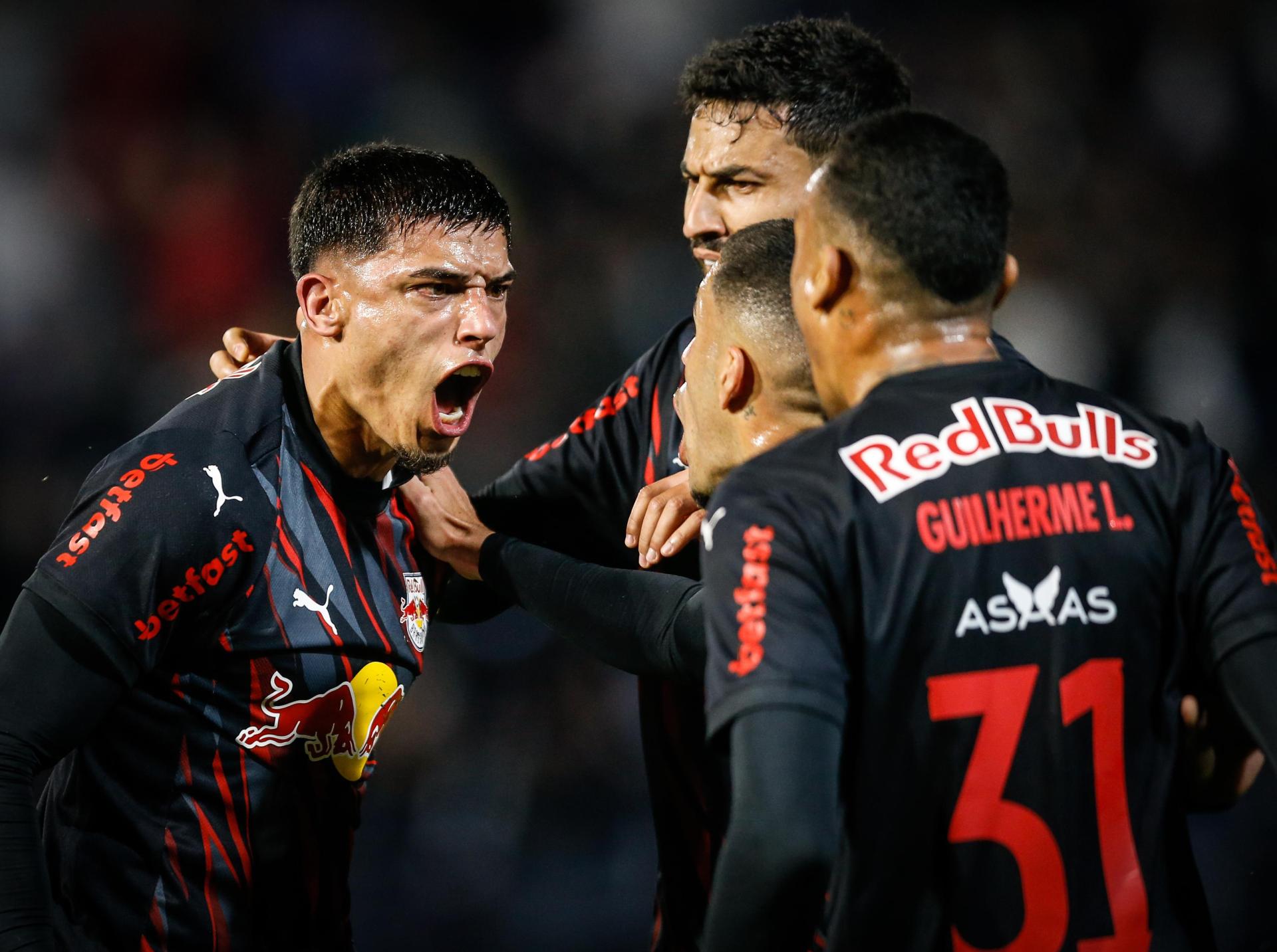 Brasileirão terá nesta quarta disputa direta pelo G4