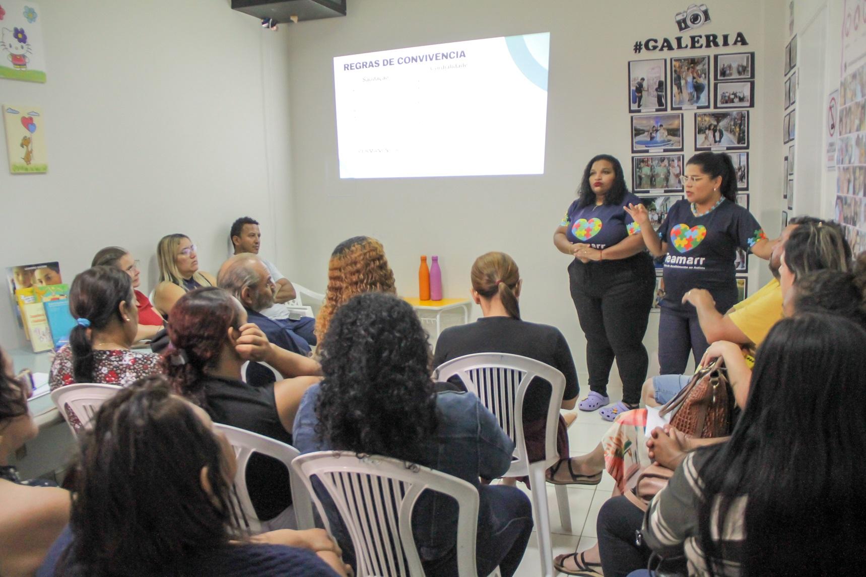 Teamarr reforça apoio a pais durante reunião do Grupo de Habilidades Sociais