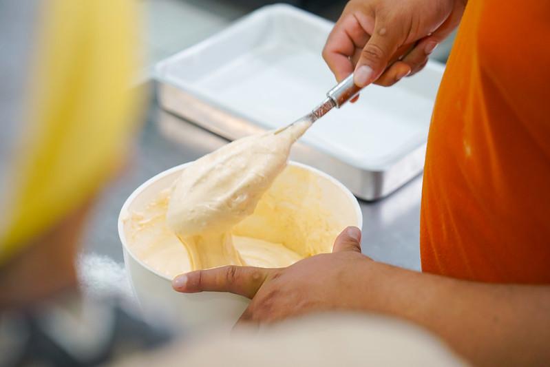 Escolegis oferece cursos gratuitos de culinária e administração