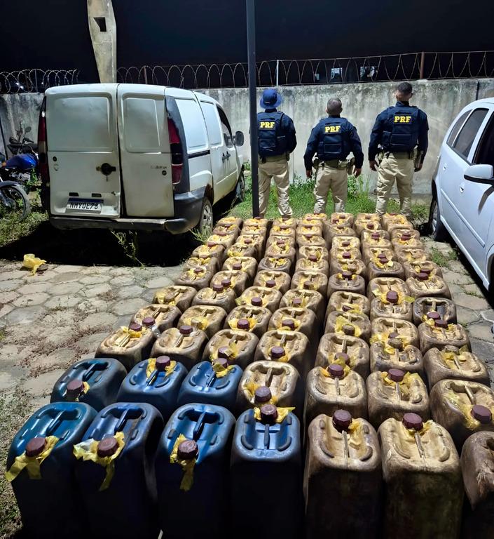Ação da PRF flagra transporte irregular de 2,4 mil litros de combustível em Roraima