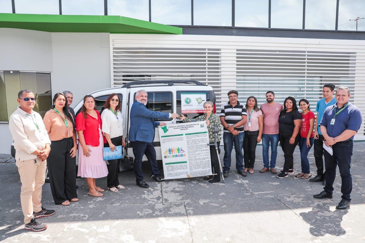 COEDE recebe veículo da DPE-RR para ampliar fiscalização e acessibilidade