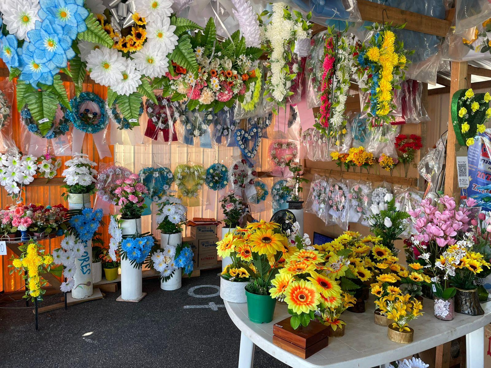 Dia de Finados: Comerciantes esperam aumento nas vendas em relação ao ano passado