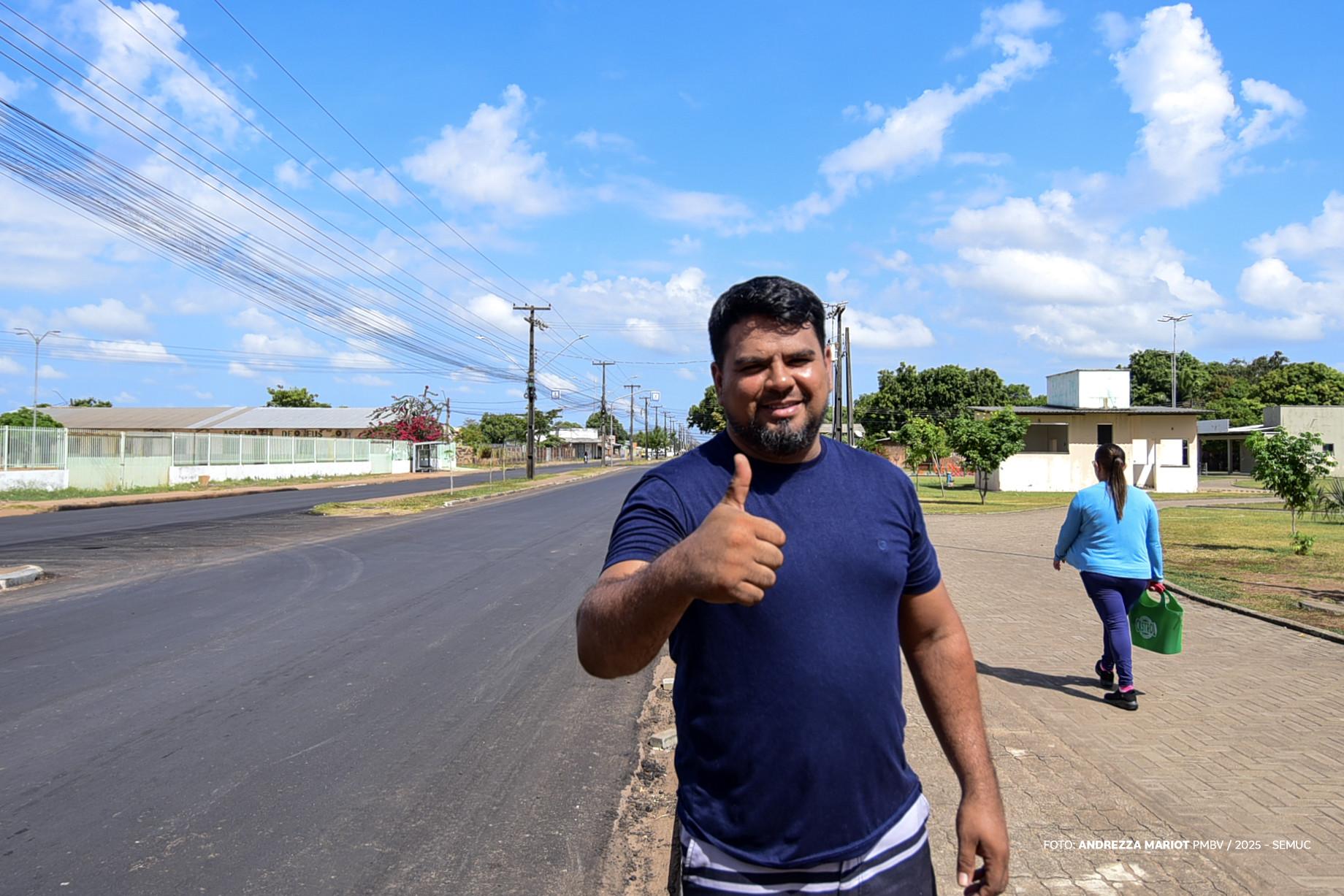 Moradores do bairro Laura Moreira comemoram chegada de novo asfalto