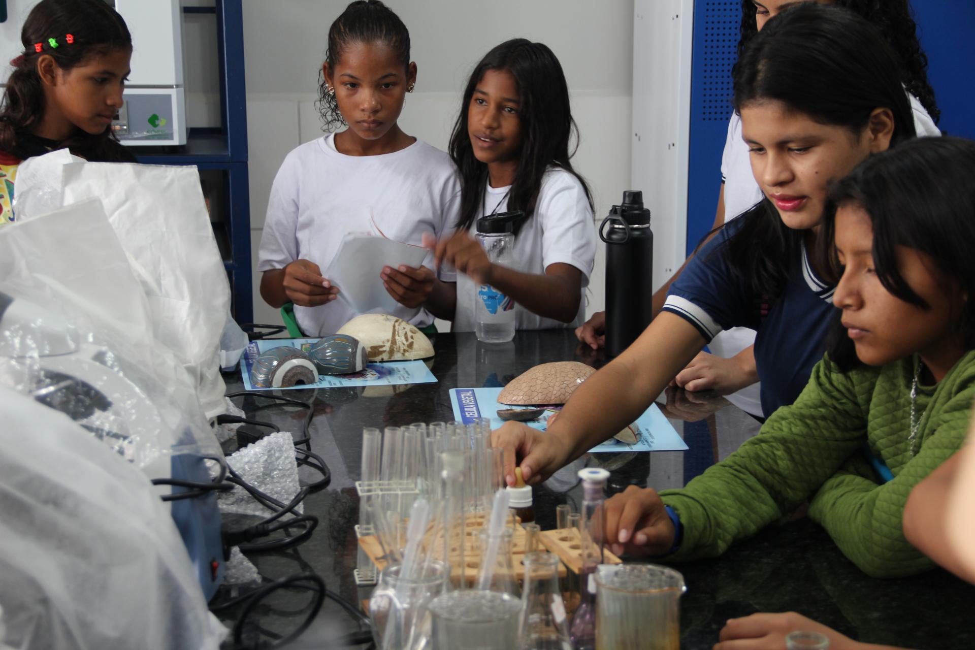 Roraima lidera ciência na escola: 397 projetos aprovados em edital nacional
