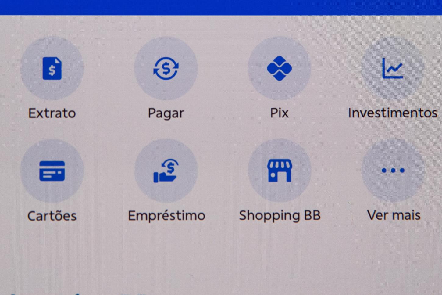 Aderr inova e vira a primeira do país a permitir pagamento de taxas no cartão de crédito