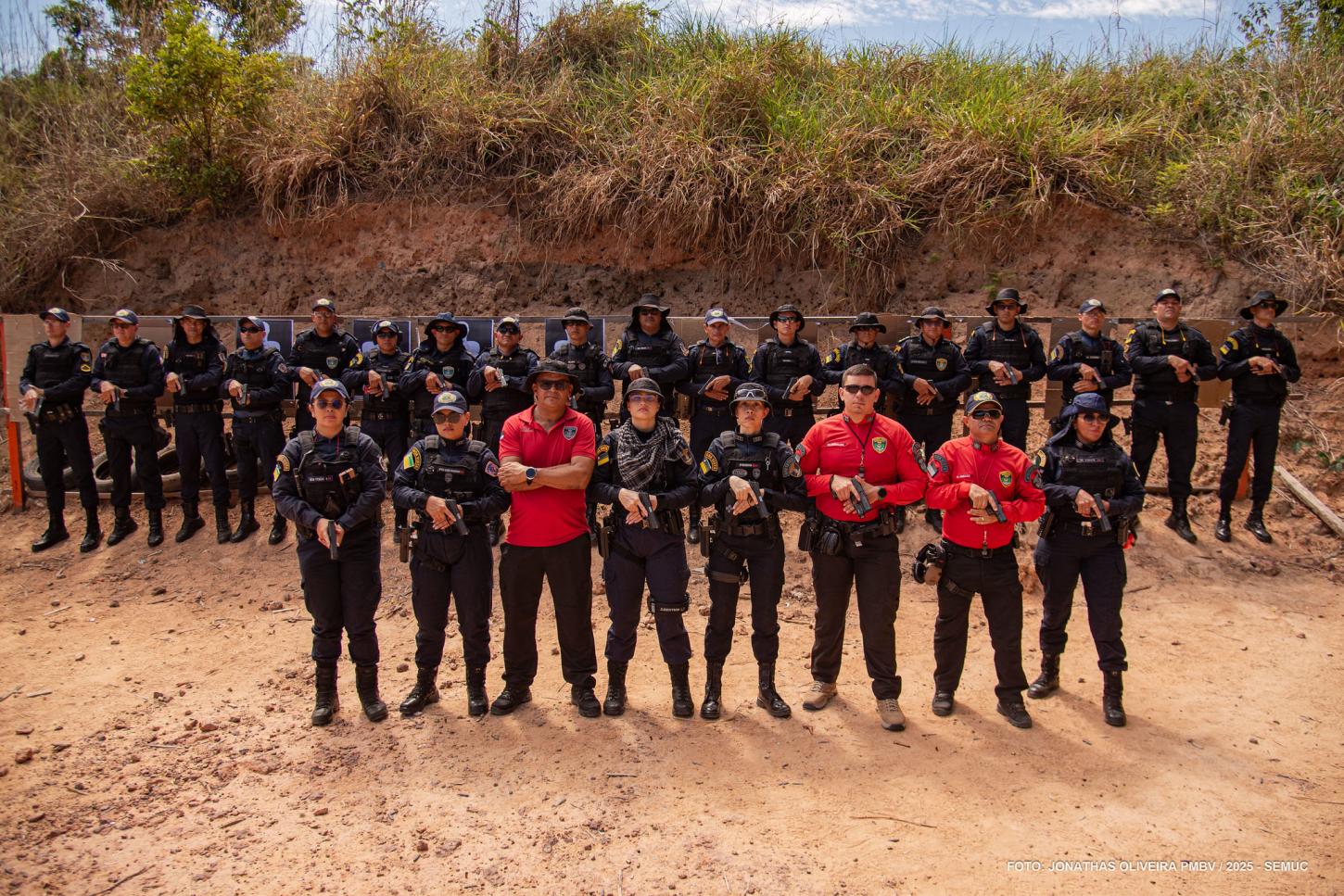 Agentes da Guarda Municipal participam de capacitação para manuseio de arma de fogo