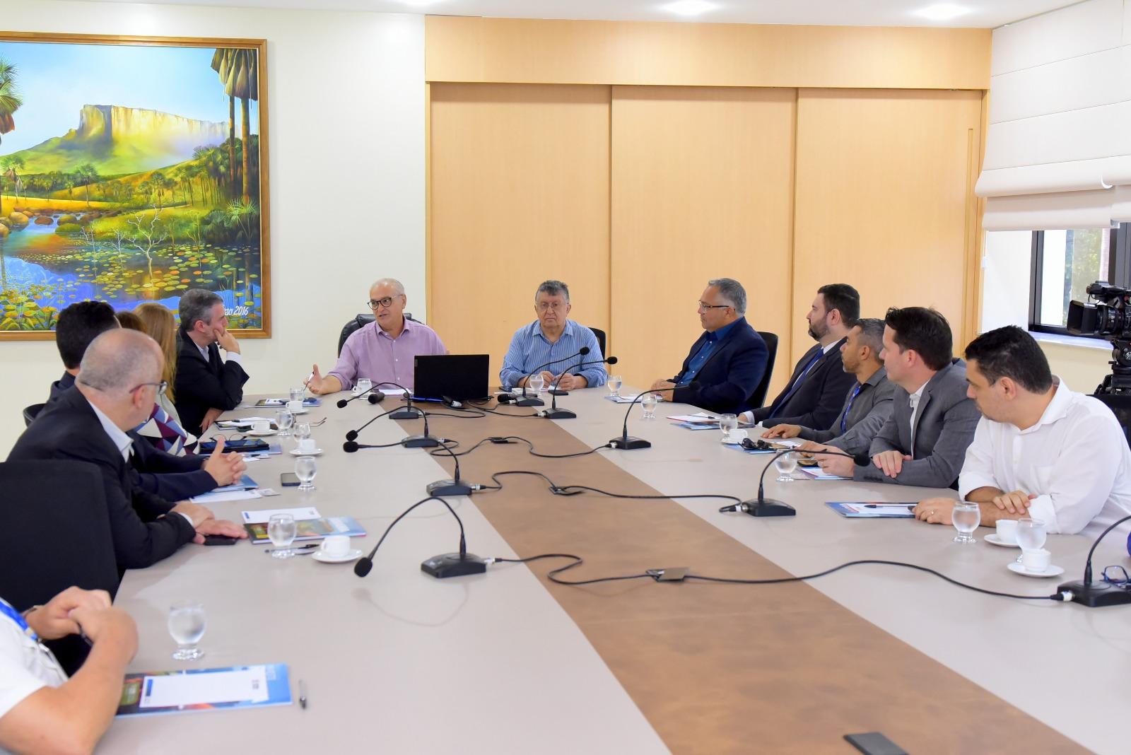 Governo de Roraima e Anatel discutem expansão da conectividade com a chegada da Infovia 04