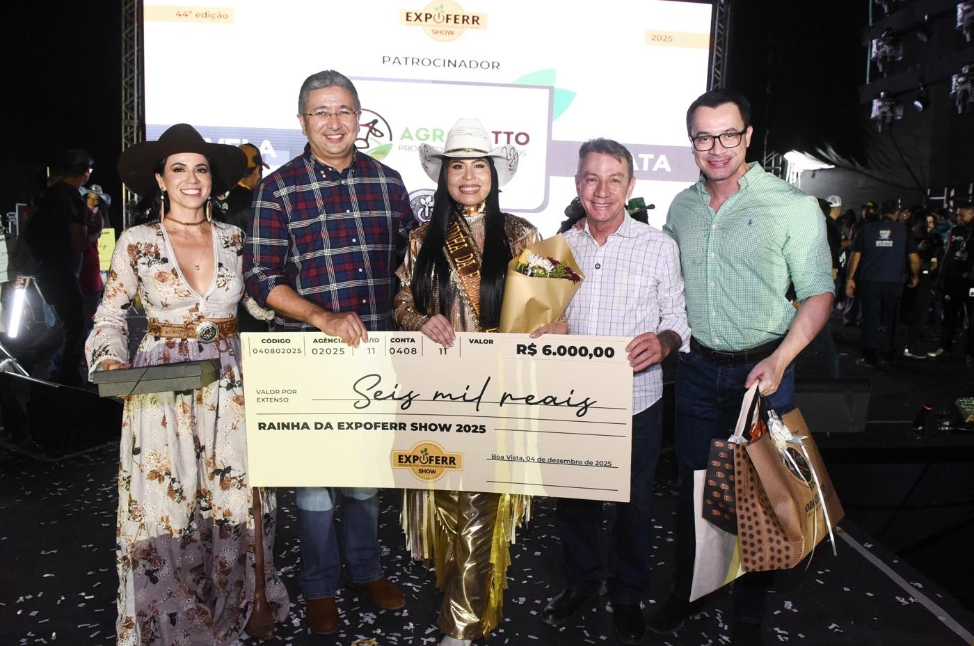 Larissa Pantoja é eleita Rainha da Expoferr Show 2025