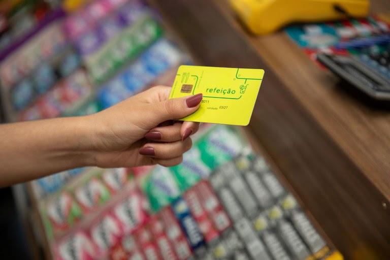 Modernização do vale-alimentação beneficia quase 8 mil trabalhadores e 137 empresas em Roraima