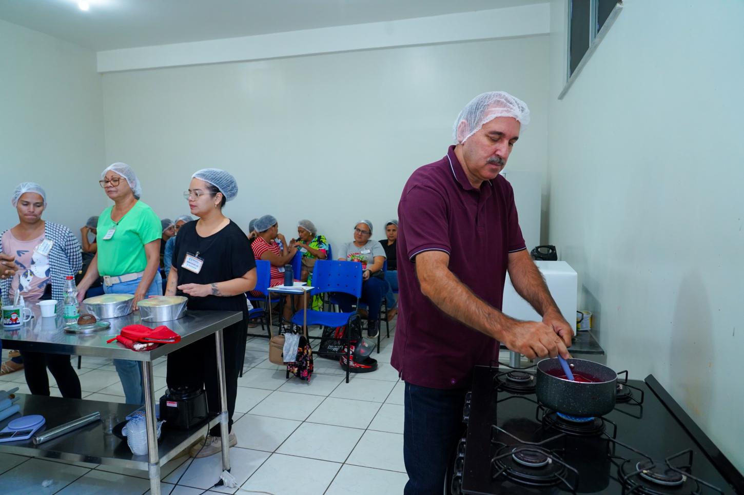 Escolegis gera oportunidades e inspira sonhos