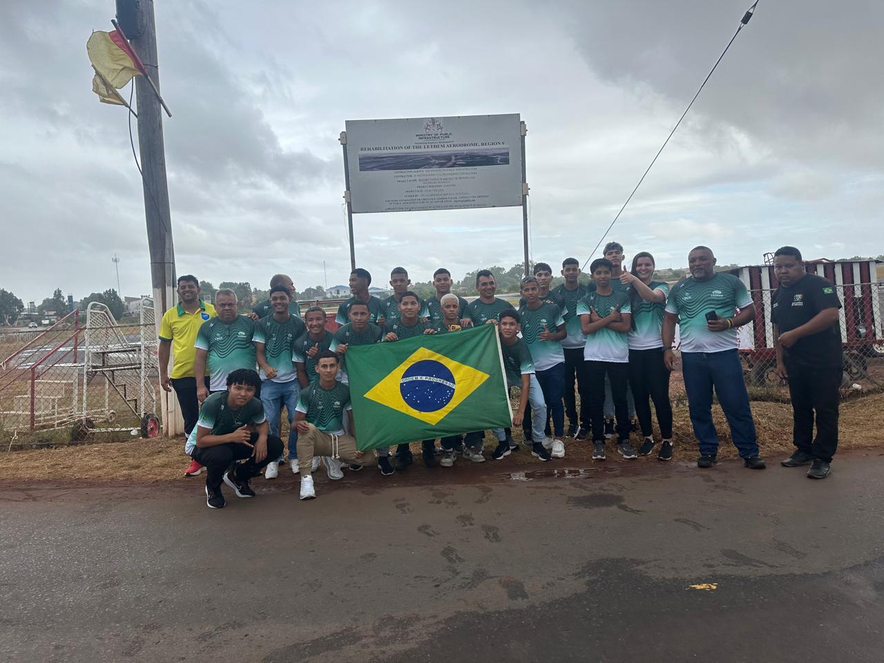 Estudantes de Caracaraí representam o Brasil em torneio escolar na Guiana