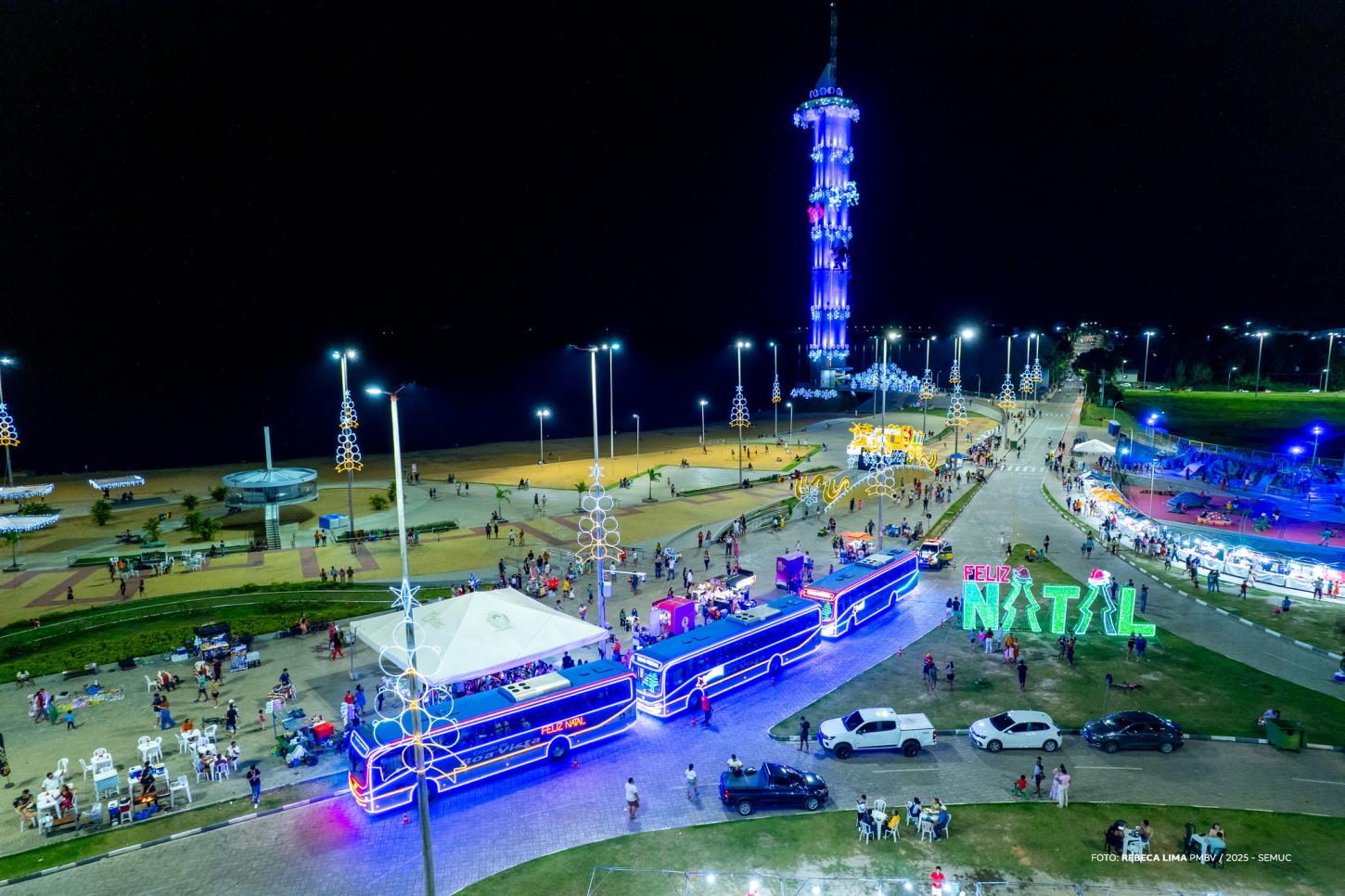 Expresso Natalino inicia temporada de passeios pelos pontos iluminados de Boa Vista