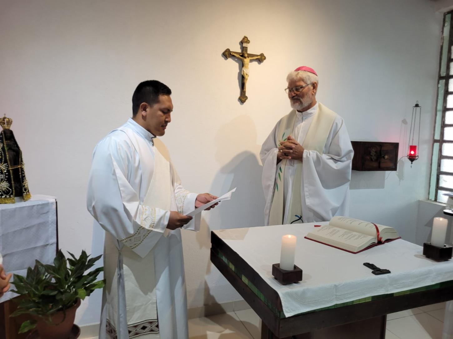 Diácono Djavan André realiza Rito de Profissão de Fé e Juramento de Fidelidade em preparação para a ordenação presbiteral