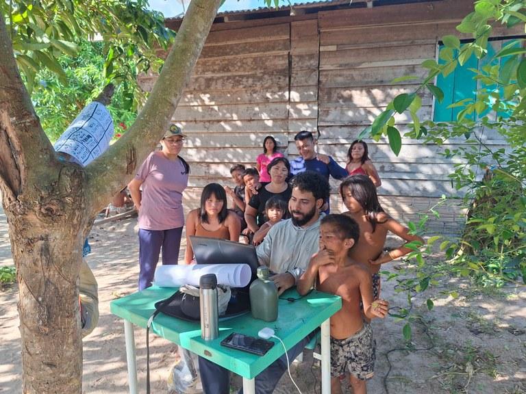 Funai e ICMBio promovem oficinas de audiovisual e artesanato na Terra Indígena Yanomami