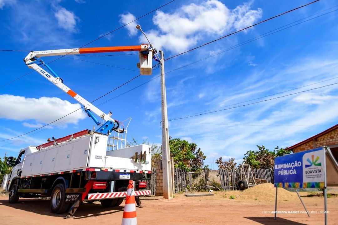 Iluminação em LED chega ao bairro João de Barro