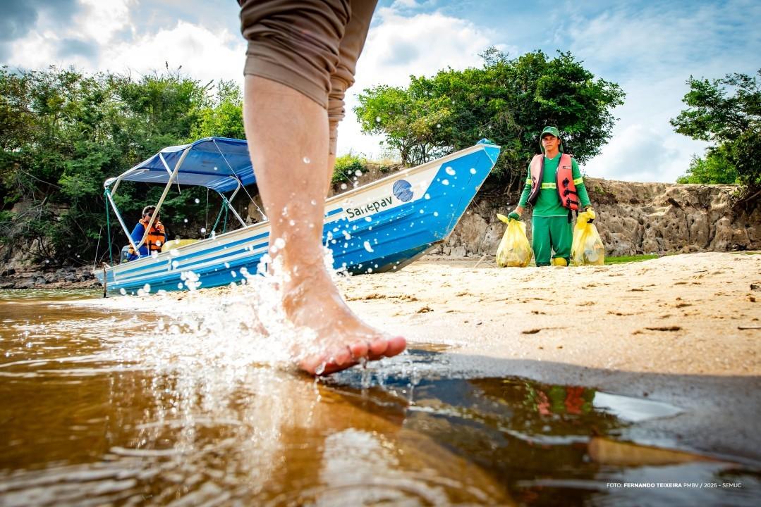 Prefeitura intensifica ações de limpeza nas praias e rios de Boa Vista durante o período de verão