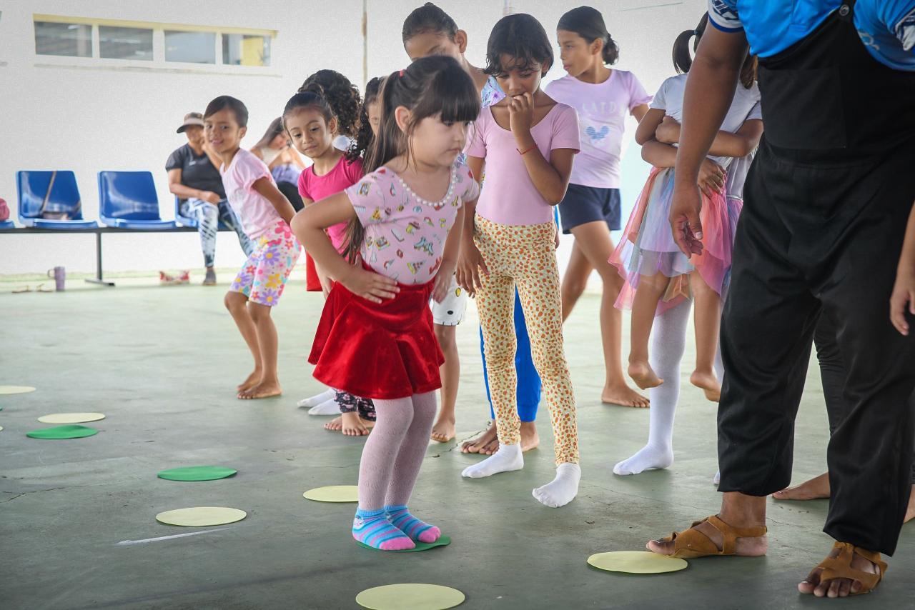 Setrabes realiza abertura das atividades de Colônia de Férias no Vila Jardim