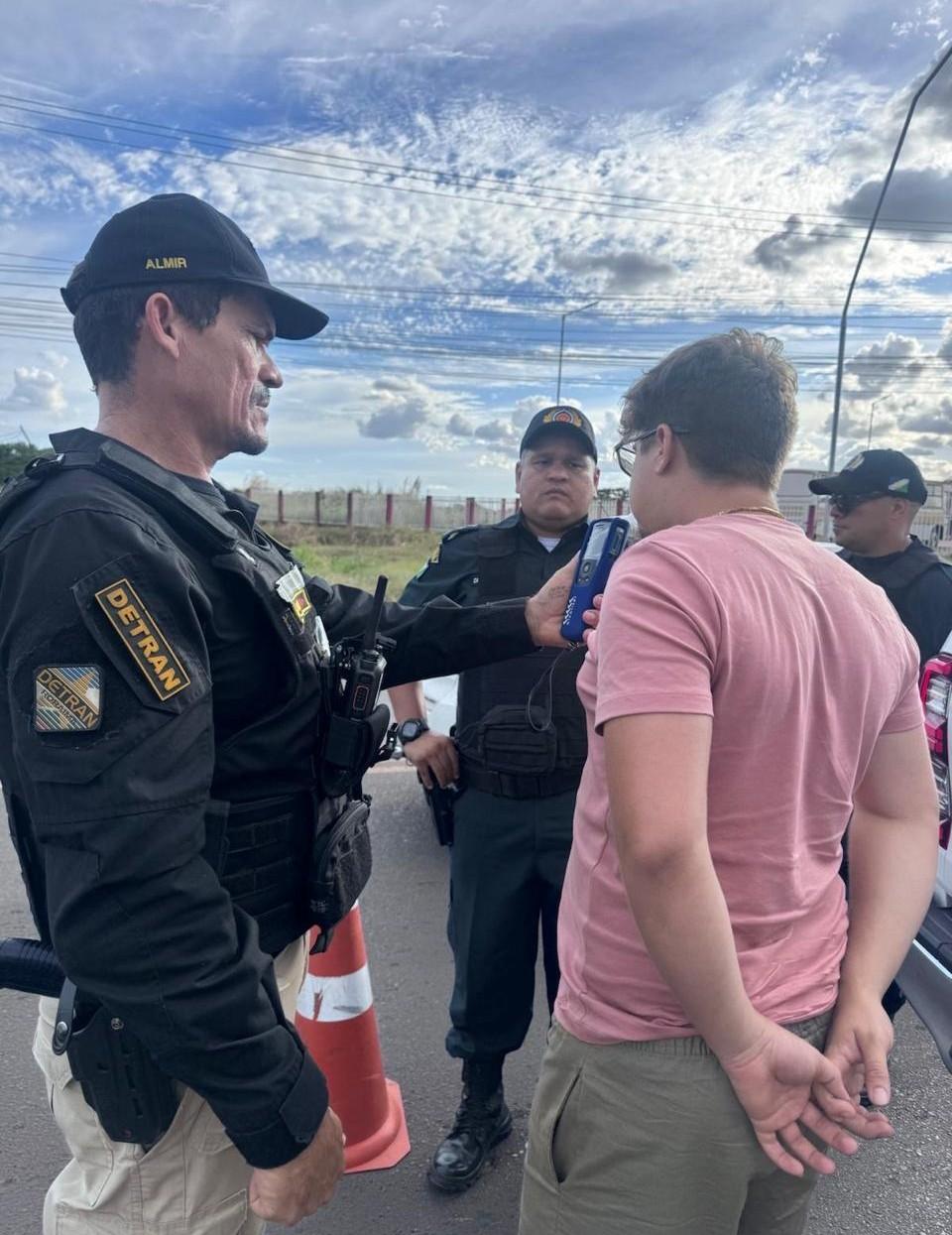 Detran reforça fiscalização e orientação para garantir trânsito seguro em Roraima