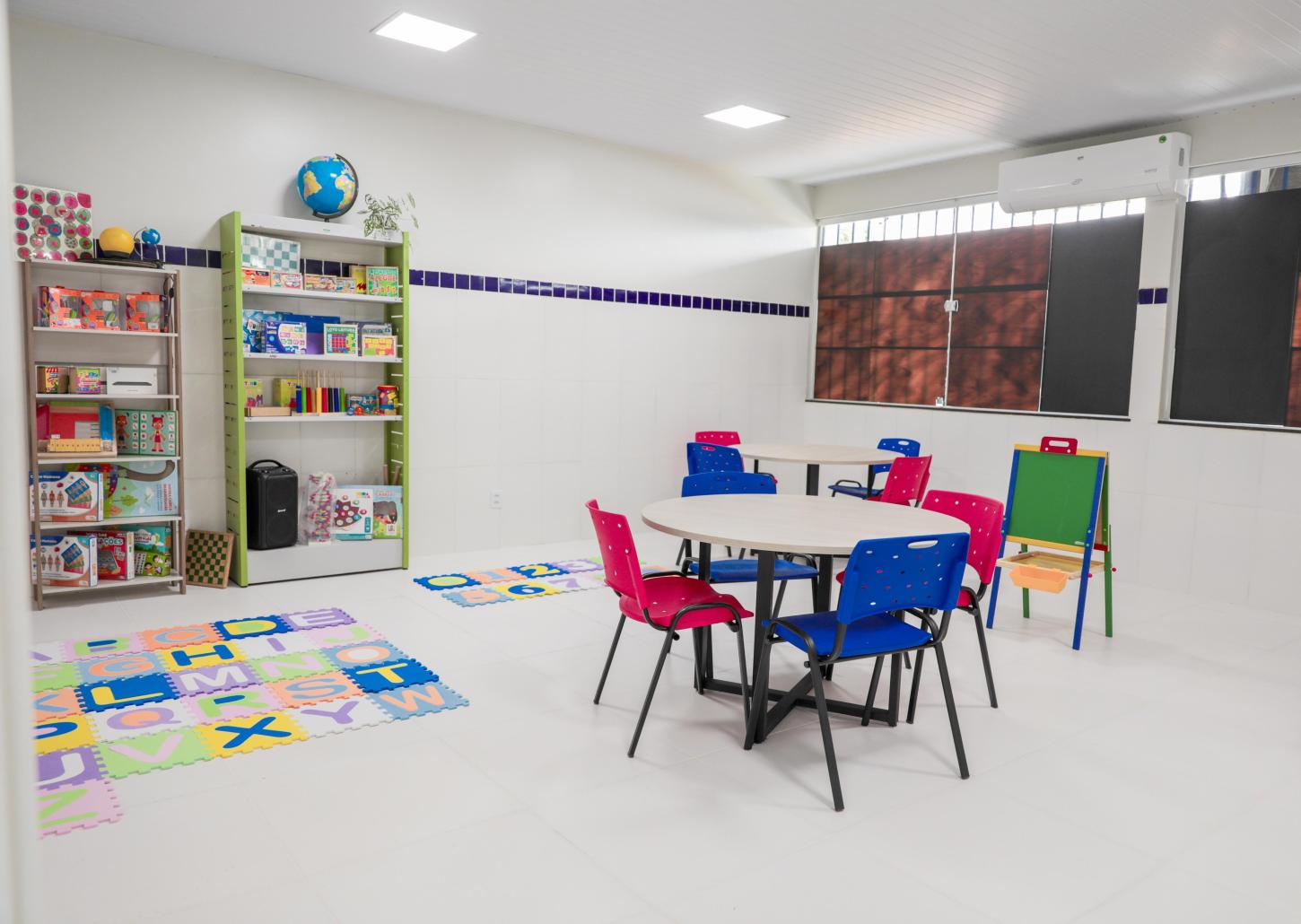 Escola da Vila Samaúma é reinaugurada e vai ganhar quadra poliesportiva