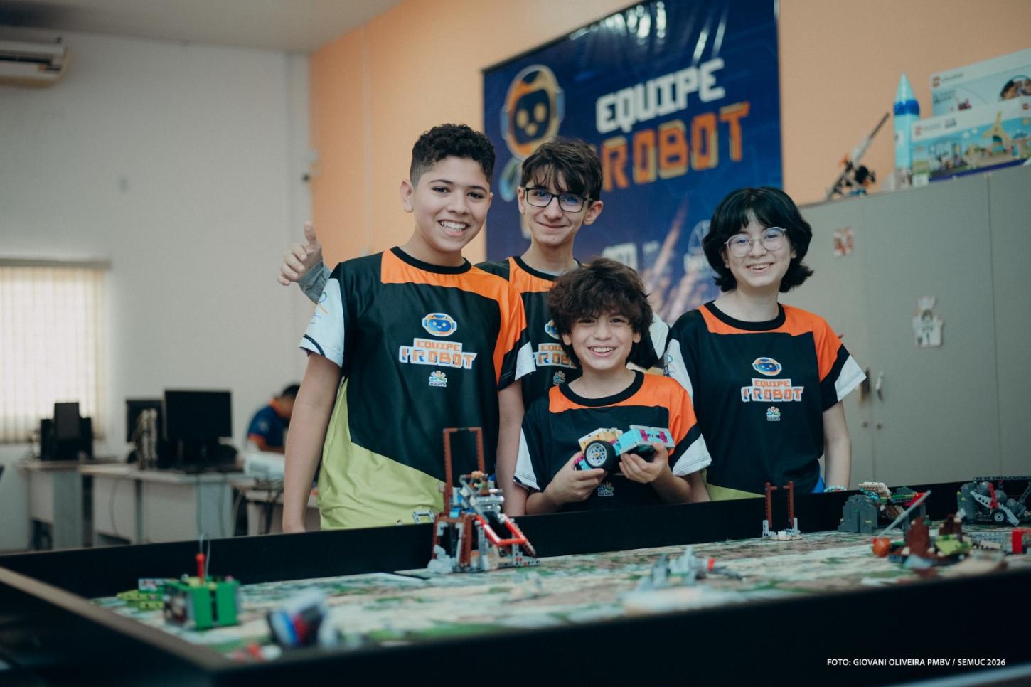 Equipe I’ROBOT se prepara para competição nacional de robótica em São Paulo