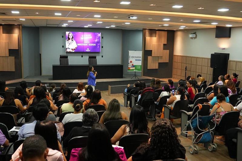 Escolegis realiza evento voltado ao fortalecimento e à autodefesa das mulheres