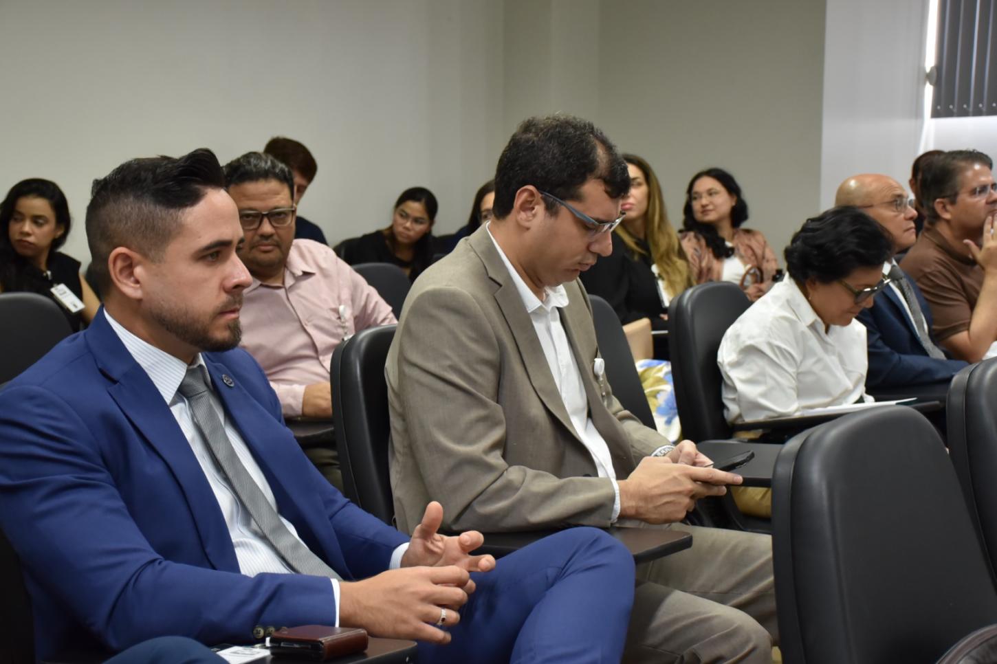 PGE-RR participa de curso sobre gestão de conflitos promovido pelo TJRR