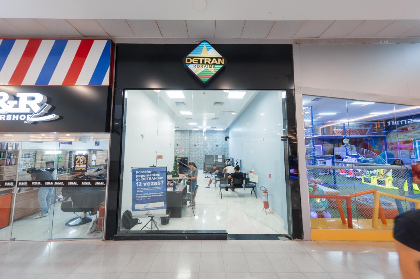 Unidade do Detran no shopping segue como uma alternativa à sede do órgão