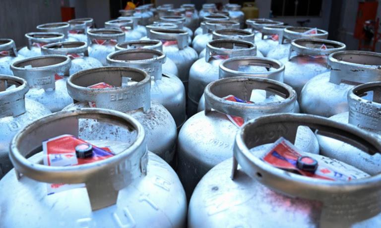 Governo do Brasil abre crédito de R$ 330 milhões para frear alta do gás de cozinha