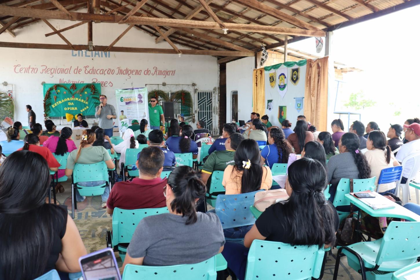 Concurso de Redação da Defensoria é apresentado a mais de 250 educadores indígenas no Amajari