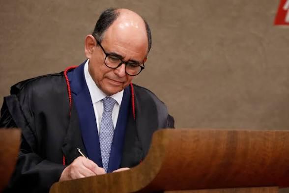 Ministro Antonio Carlos mantém Arthur Henrique e Velton Poleto na disputa eleitoral enquanto recursos seguem em julgamento