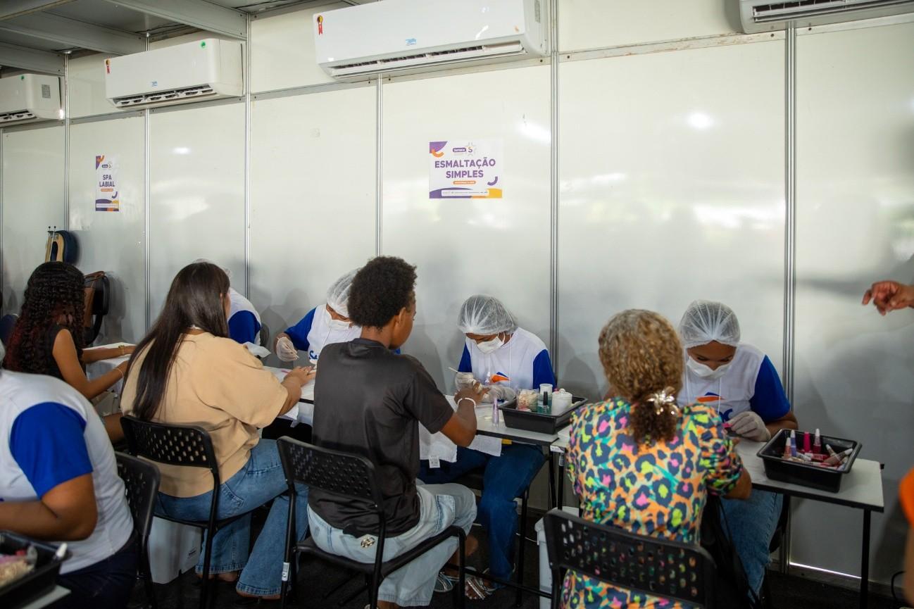 Senac abre 82 vagas gratuitas para cursos de beleza e saúde em Boa Vista